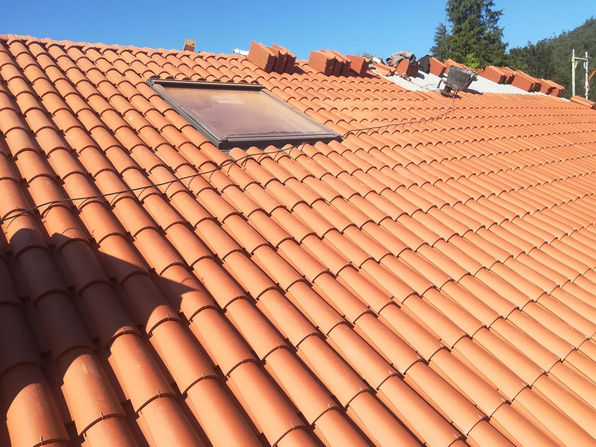 Solicita un presupuesto a medida para la reparación de tejados en Ames